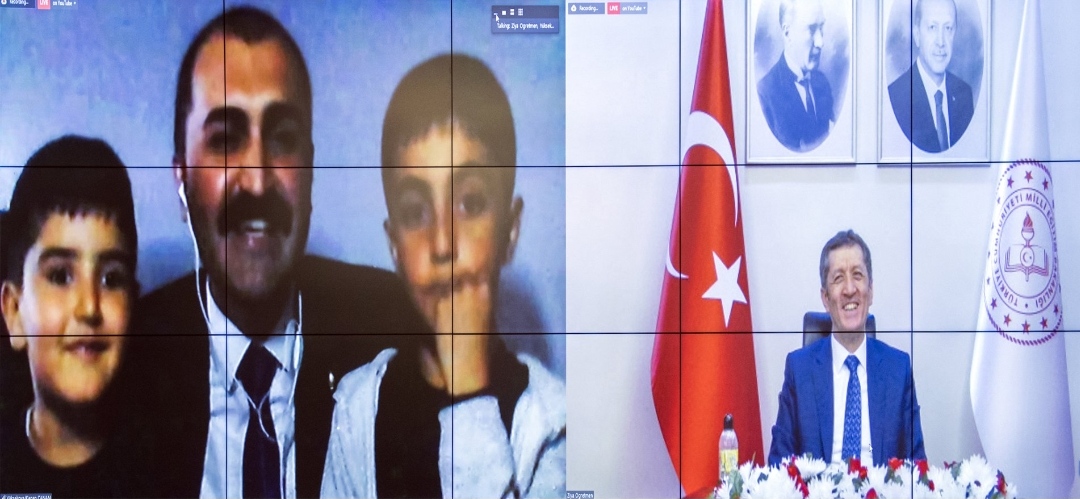 “ZİYA ÖĞRETMEN İLE EĞİTİM BULUŞMALARI” HAKKARİ’DE