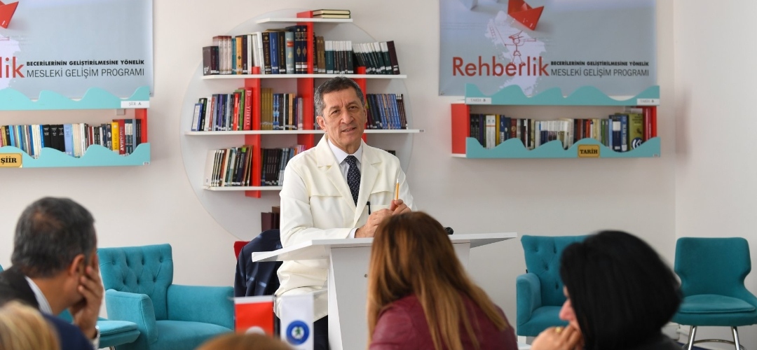 12,5 MİLYON ÖĞRENCİ VE VELİYE REHBERLİK HİZMETİ