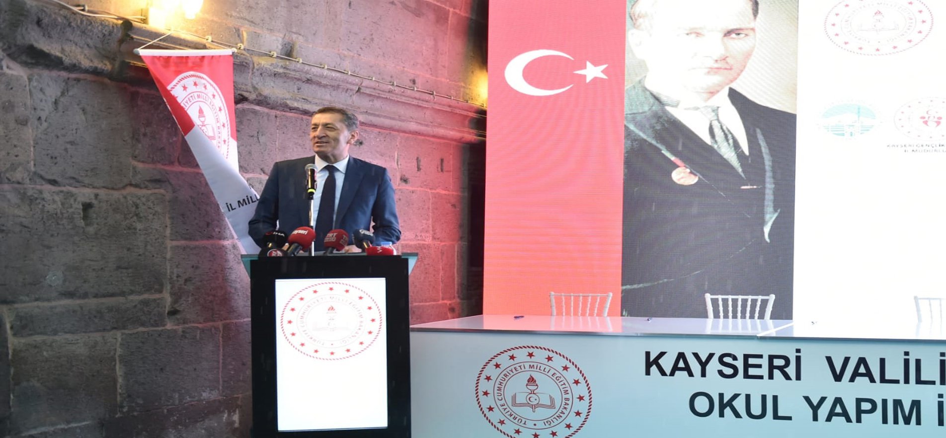 Bakan Selçuk Kayseri’de Hayırseverlerin Desteğiyle Yapılan Eğitim Binaları Protokolüne Katıldı