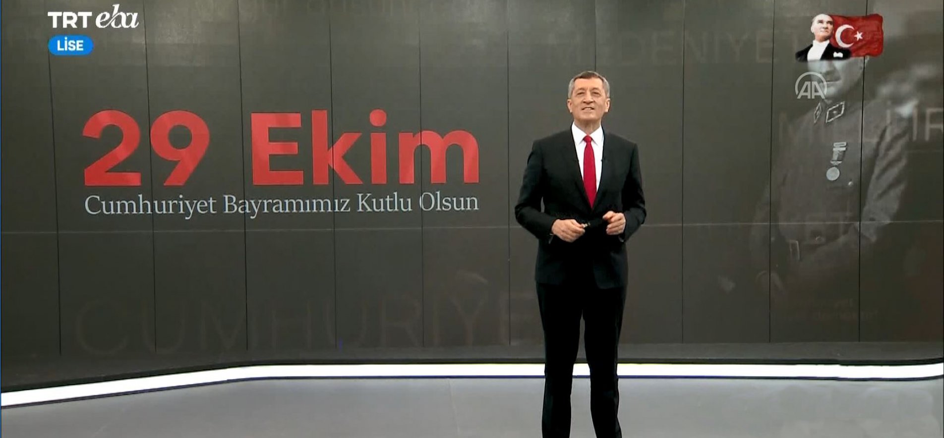 Bakan Selçuk, Öğrencilere Seslendi: Cumhuriyet Atalarımızdan Bize En Kıymetli Emanettir.
