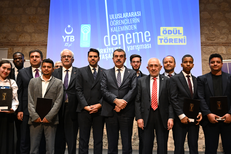 Bakan Tekin: Çocuklarımızın Ana Dillerini Doğru Öğrenmelerini İstiyorum